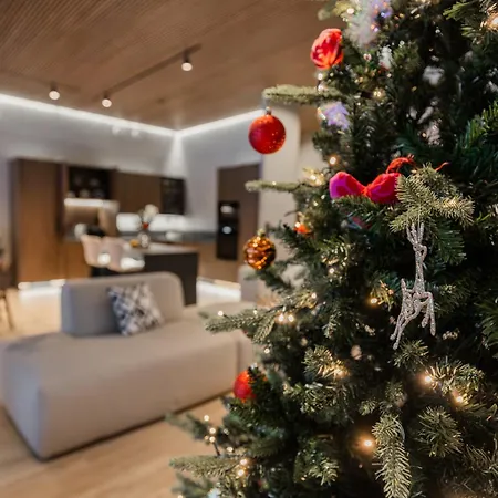 Santa's Royal Villa *